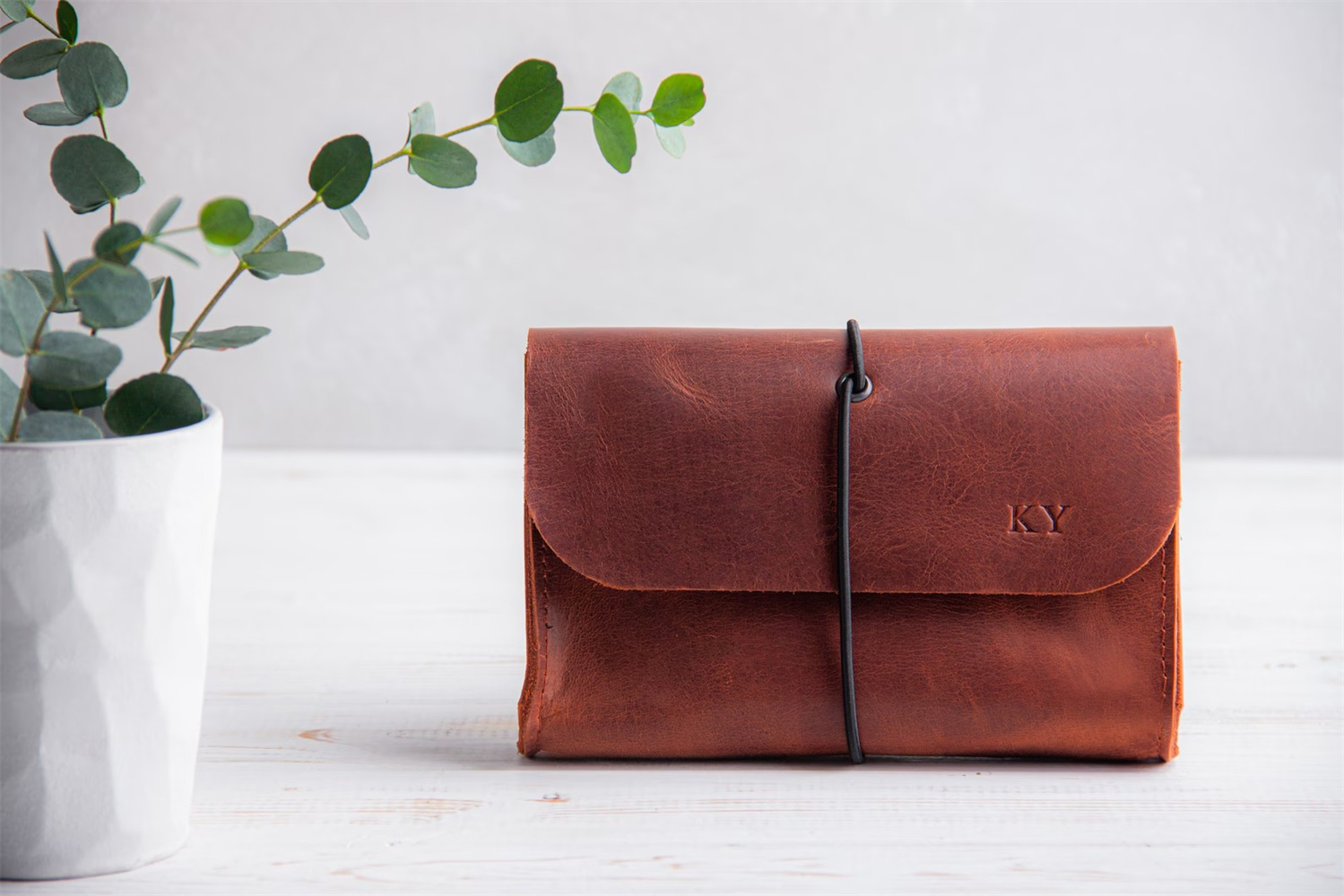 Genuine Leather MacBook Mouse  - مراجعة Tech Accessories Travel وسعره